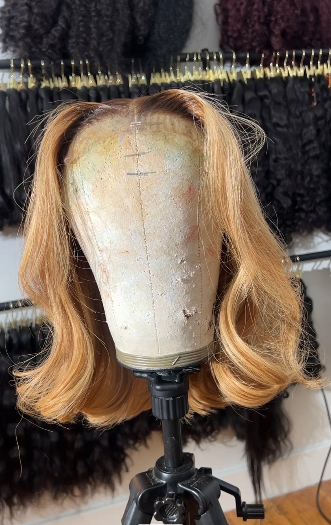 Honey Blonde Lob 14”