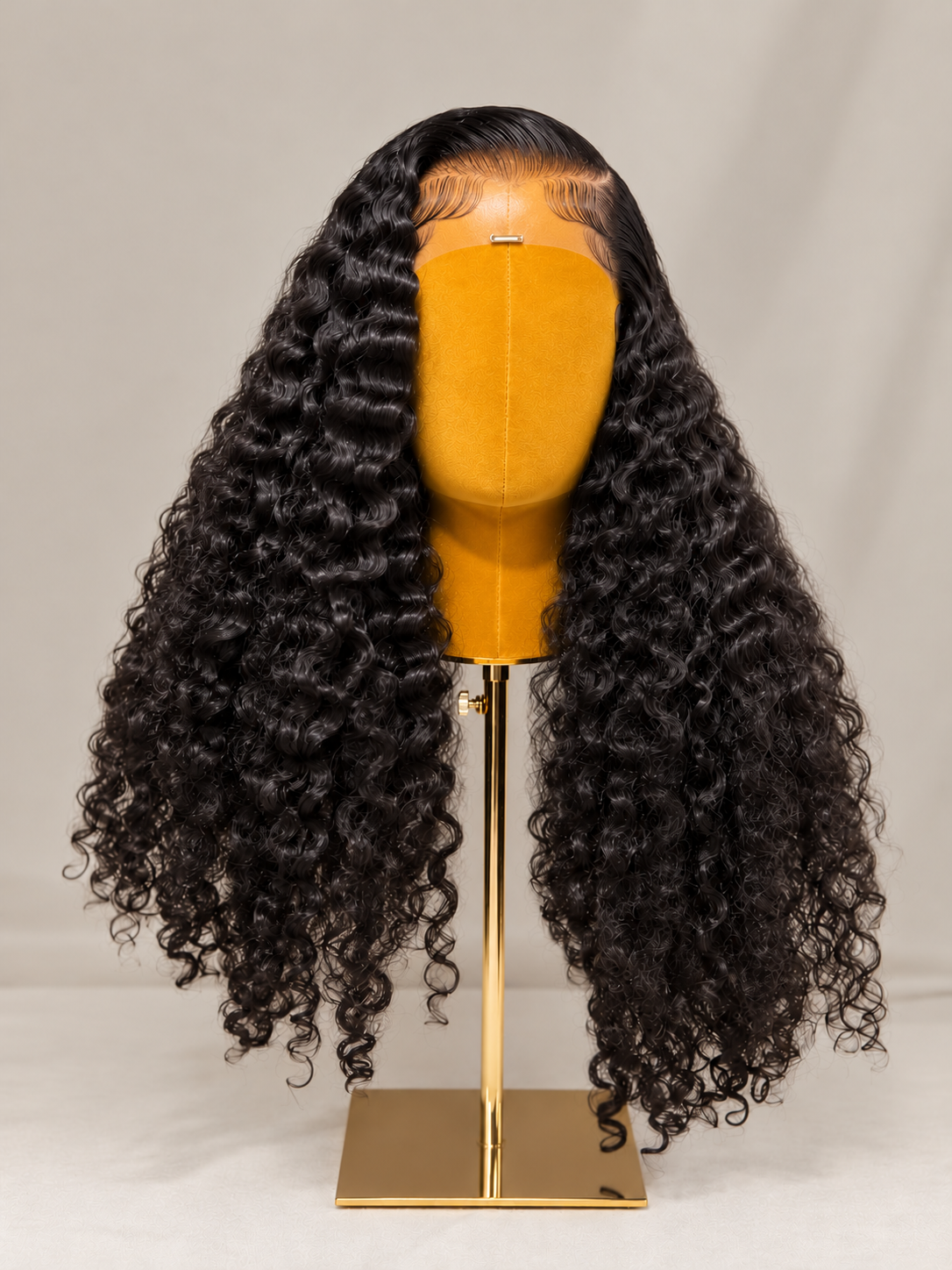 bB Prive: Custom Burmese Curly Wig Imagen principal del producto